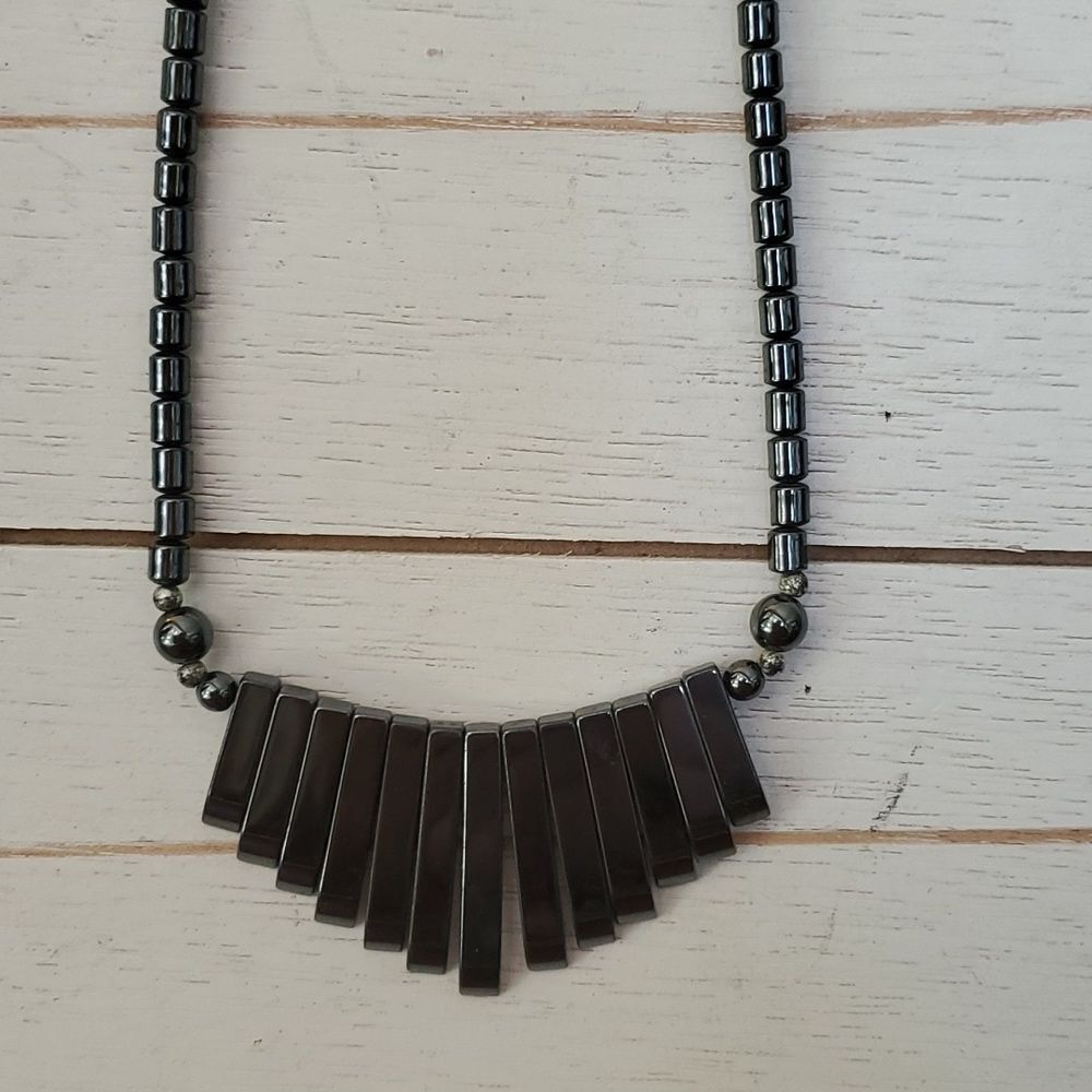 Necklace 16" gunmetal graphite twist closure